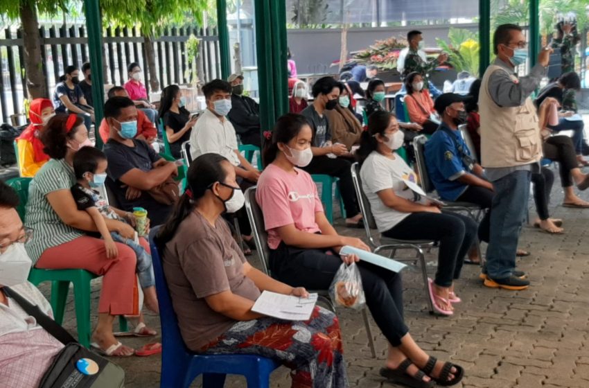  HKBP Rawamangun Menjadi Sentra Vaksinasi Bekerjasama Dengan TNI