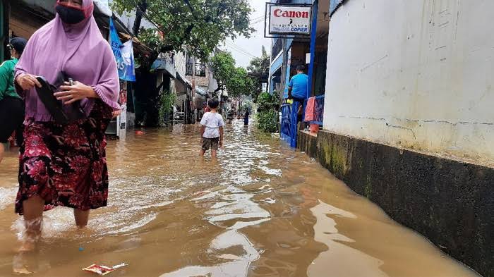  Hujan Mengguyur, Beberapa Titik Wilayah Mengalami Banjir