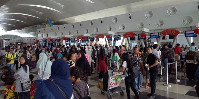  Antrean Bandara Kualanamu Padat