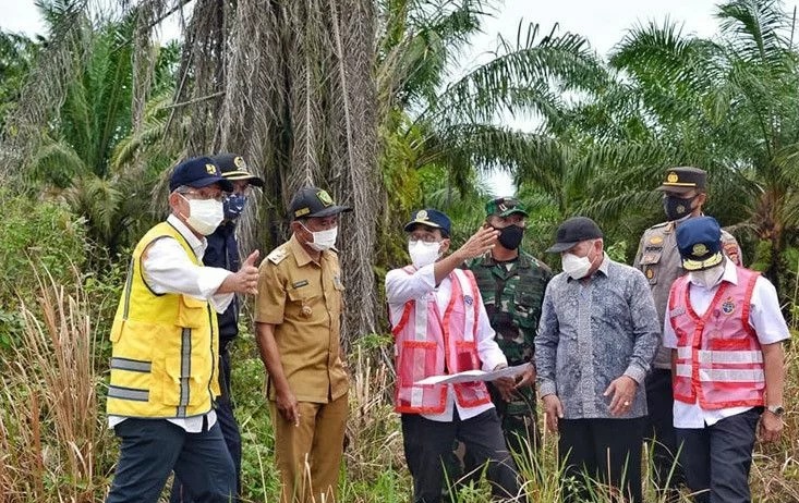  MenHub Tinjau Lokasi Calon Bandara Baru Penunjang IKN