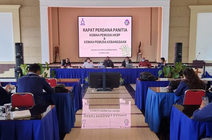  Kadep Koinonia Pdt. Deonal Sinaga Memimpin Rapat Koordinasi Pengurus Konferensi Naposobulung