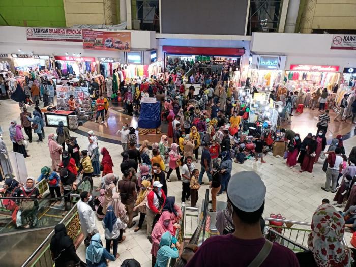  Jelang Ramadhan, Tanah Abang Ramai, Pedagang Ketakutan!