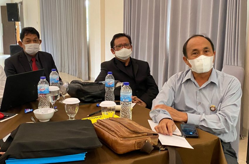  Praeses DKI Pdt.Bernard Manik Menghadiri Rapat Praeses HKBP