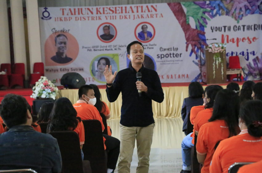  Wahyu Edhy Sutran (WESt) Ajak Peserta Youth Gathering Bersyukur Menjadi Warga HKBP