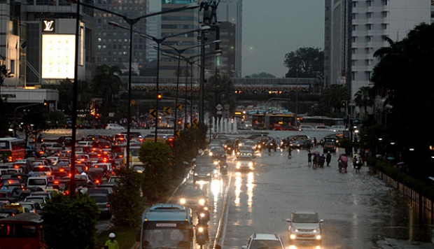  Rabu, Waspadai Hujan Petir di Jakarta