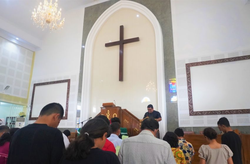  HKBP Pulomas Mengakhiri Katekisasi Sidi TA 2021-2022 Dengan Ibadah Pemberangkatan dan Pengutusan