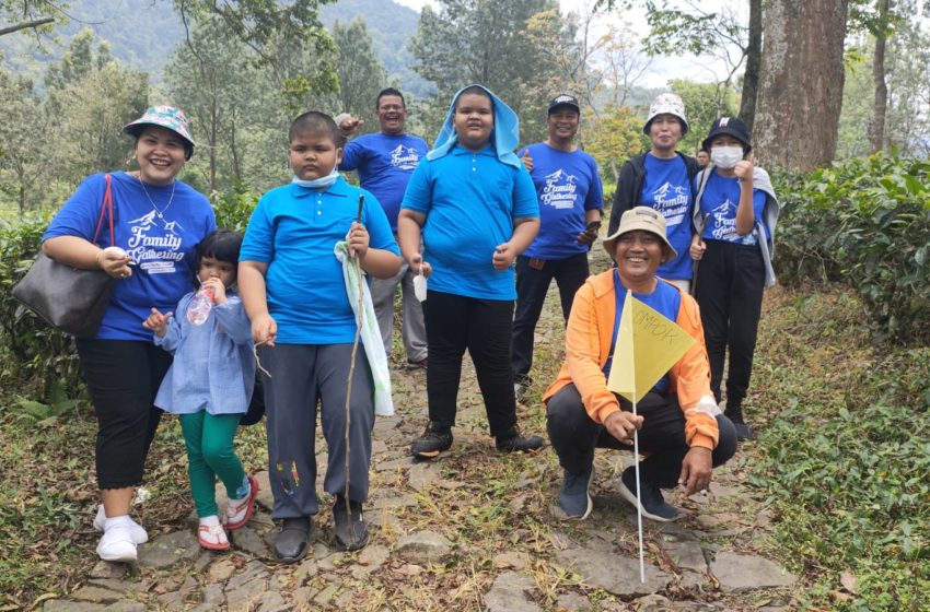  Jemaat HKBP Pulo Mas Bersehati Dalam Family Gathering di Gunung Mas
