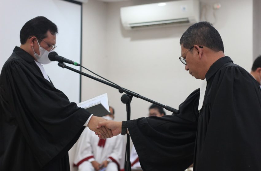  Praeses Bernard Manik Memimpin Temu Pisah Pendeta HKBP Resort Pondok Kopi