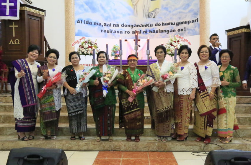  HKBP Cakung Rayakan Natal Gabungan Tepat Di Hari Ibu