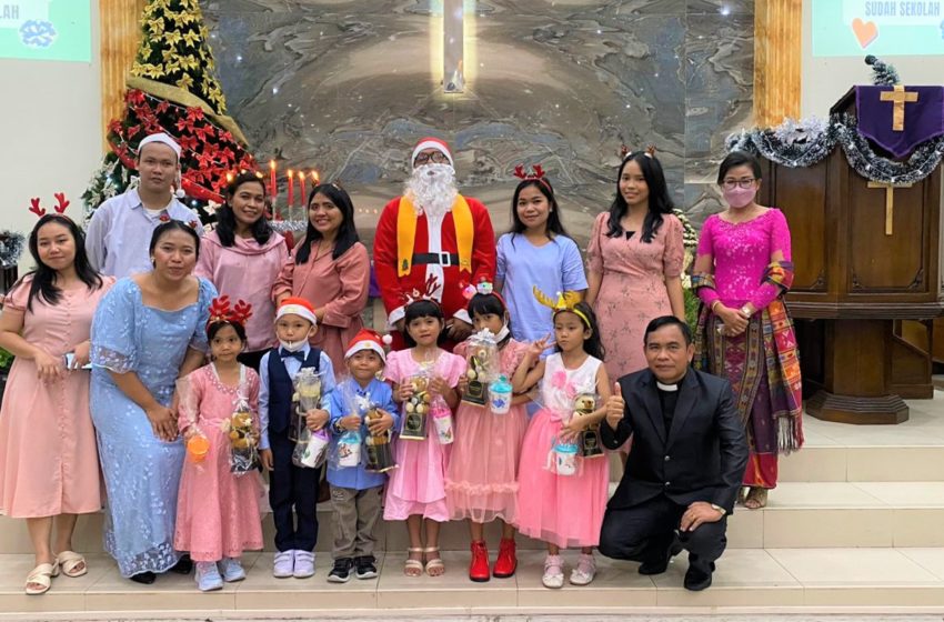  Sekolah Minggu HKBP Kapuk Merayakan Natal Dengan Sukacita
