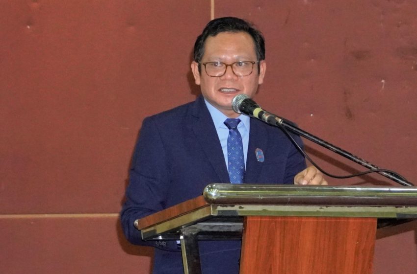  Sambutan Praeses Bernard Manik Pada Seminar Dan Workshop Profesionalisme Dalam Penatalayanan