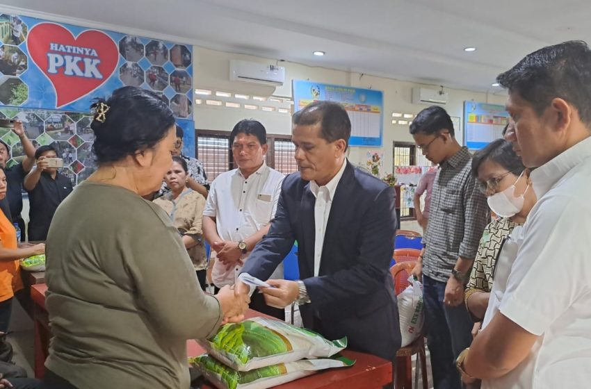  Si Jago Merah Hanguskan 4 Rumah di Sei Putih, Praeses Henri Napitupulu Beri Penguatan dan Bantuan