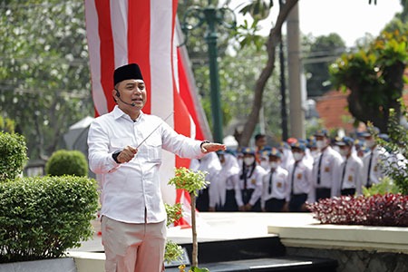  Lagu Indonesia Raya Wajib Berkumandang di Surabaya Tiap Jam 07.00