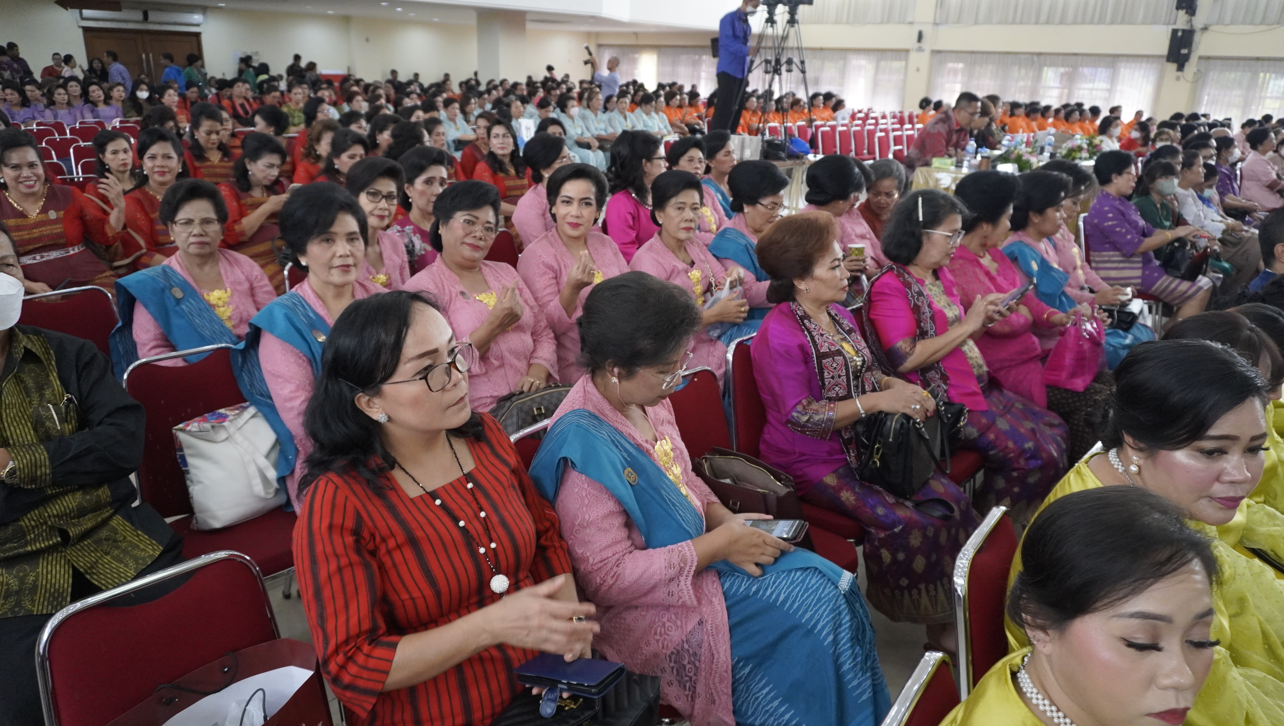  29 Gereja Ikuti Festival Paduan Suara Perempuan HKBP Distrik VIII DKI Jakarta