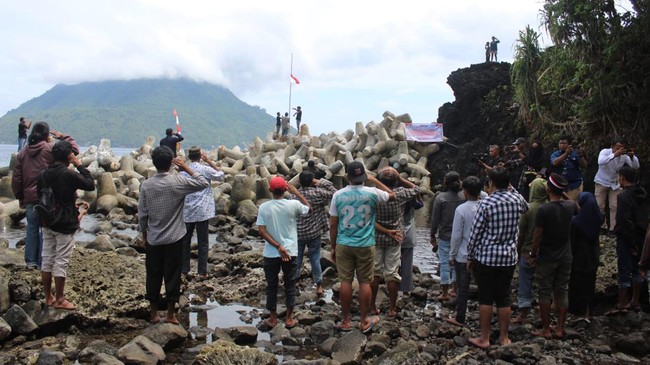  Warga Ternate, Kibar Bendera Setengah Tiang di Upacara HUT RI