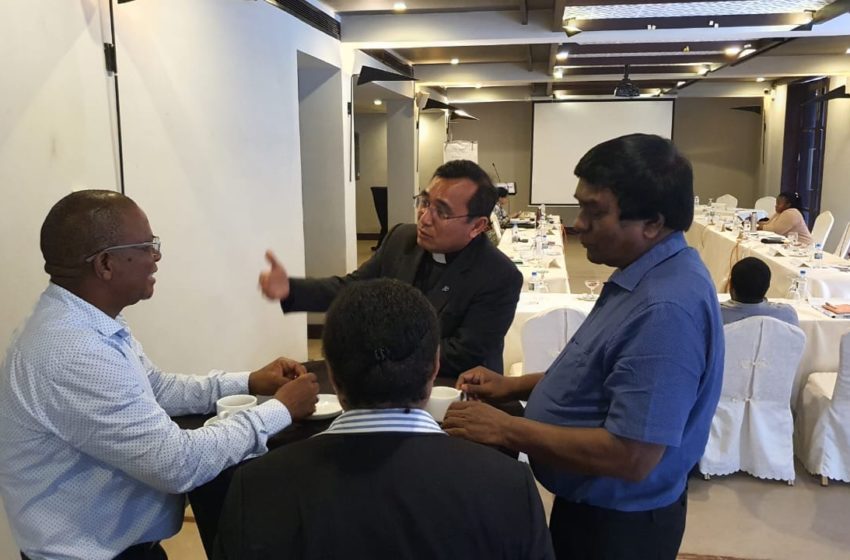  Ephorus HKBP Menghadiri Council UEM di Negombo, Sri Lanka