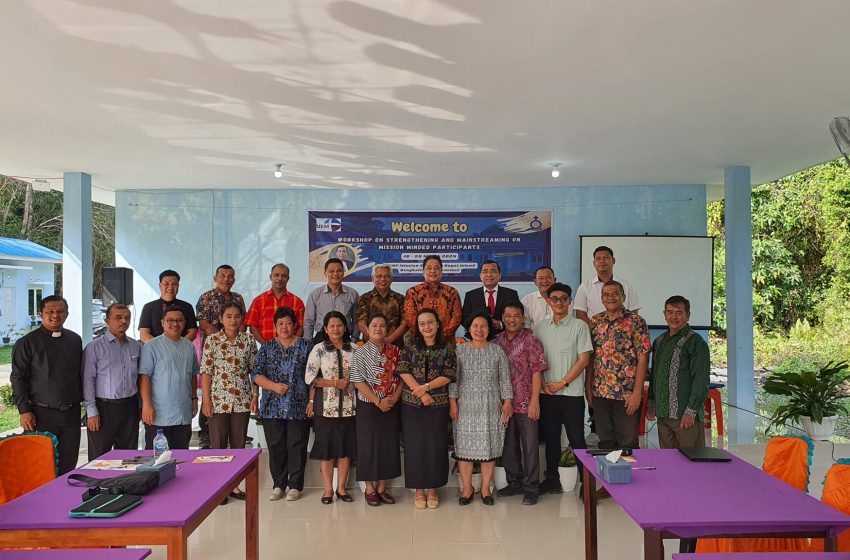  Ephorus HKBP Pemateri Utama Lokakarya Misi UEM di Pulau Rupat