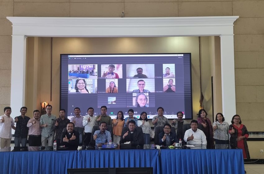  Kadep Koinonia Melantik Panitia Konferensi Naposobulung HKBP 2024