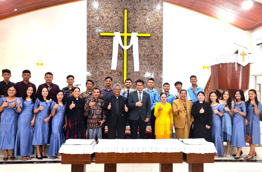  Kadep Koinonia HKBP Melayani Ibadah Minggu di HKBP Pasir Putih Riau