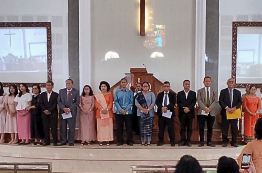  Pdt. Henry Manalu Lantik Fungsionaris Huria dan Panitia Oikumene Inklusif HKBP Pulomas