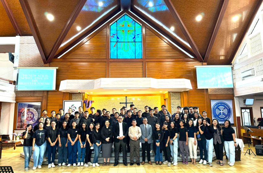  Remaja dan NHKBP Kebayoran Selatan Gelar Perayaan Paskah Dengan Nuansa Kebangunan Rohani