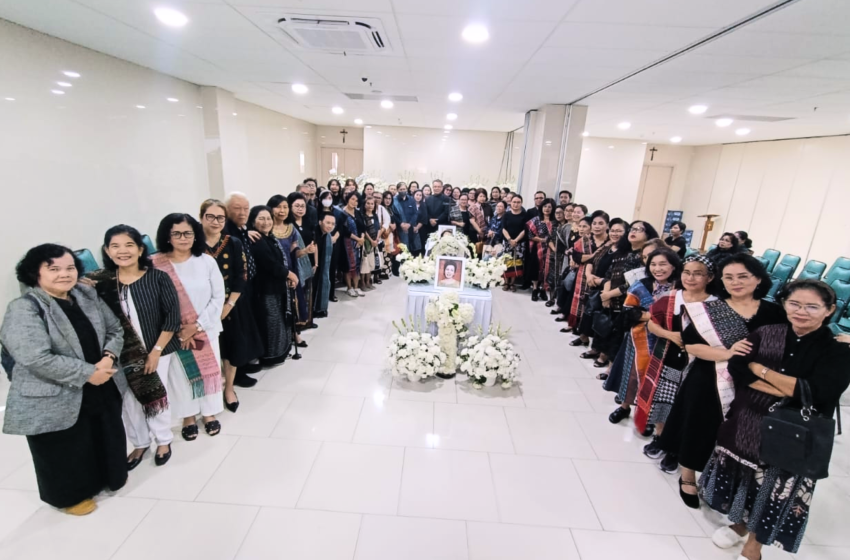  Praeses DKI Jakarta dan Rombongan Distrik Gelar Penghiburan Bagi Keluarga Sylvia Sirait