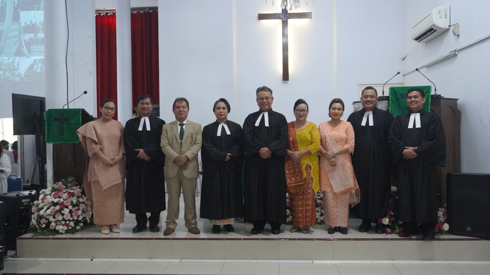 Praeses DKI Jakarta Pimpin Pemberangkatan dan Pelantikan Pendeta HKBP Resort Kamal Raya