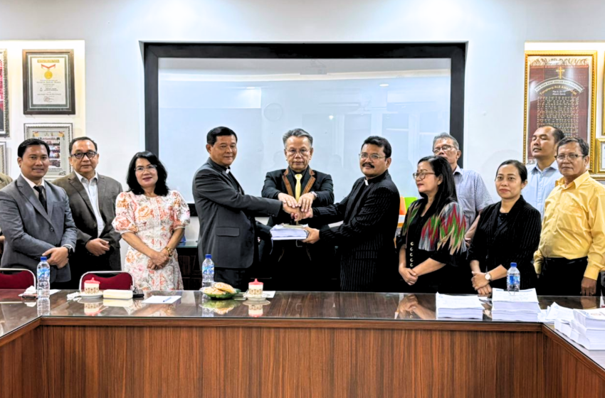  Praeses Pdt. Oloan Nainggolan Pimpin Serah Terima Pendeta HKBP Resort Suprapto