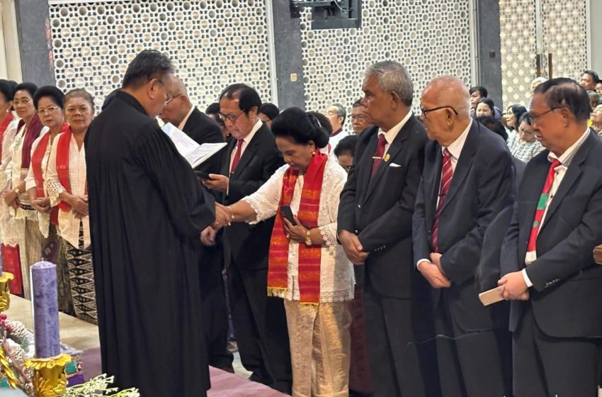  Praeses Oloan Nainggolan melantik Panitia Bona Taon HKBP Distrik VIII DKI Jakarta 2026