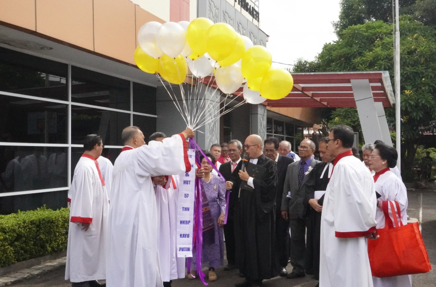  HKBP Kayu Putih Sukses Menggelar Pesta Gotilon dan HUT ke 57