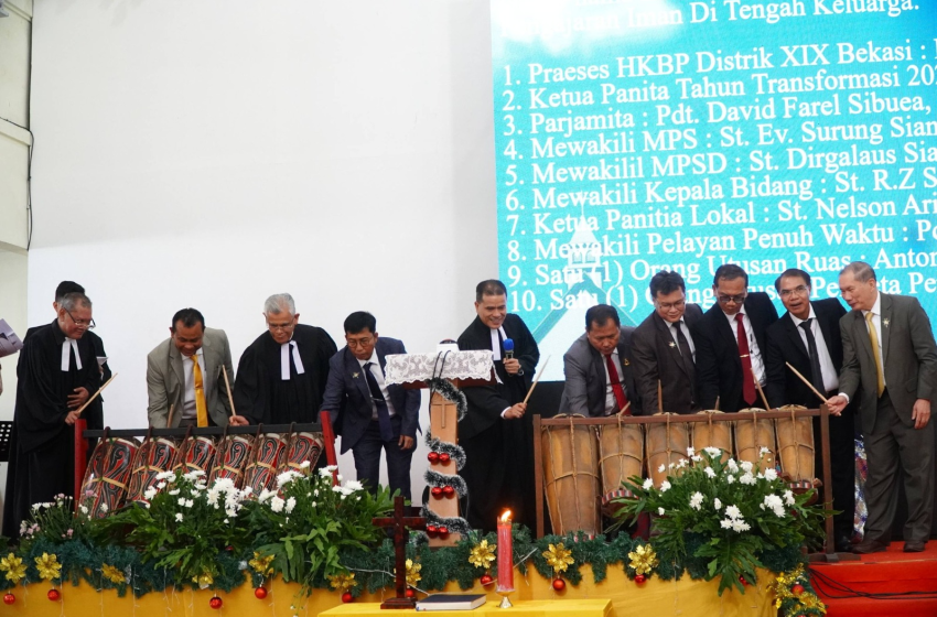  Ibadah Syukuran Awal Tahun, Doa Manabur Boni, Pelantikan Panitia, dan Launching Tahun Transformasi HKBP Distrik XIX Bekasi 2026 Berlangsung Penuh Sukacita