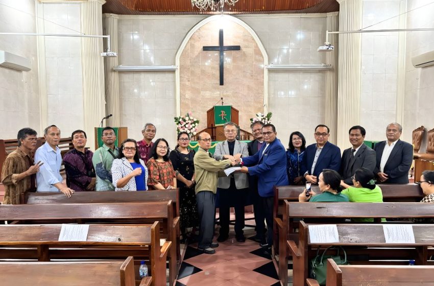 Praeses HKBP Distrik VIII DKI Jakarta Pimpin Serah Terima Pendeta Fungsional HKBP Persiapan Resort