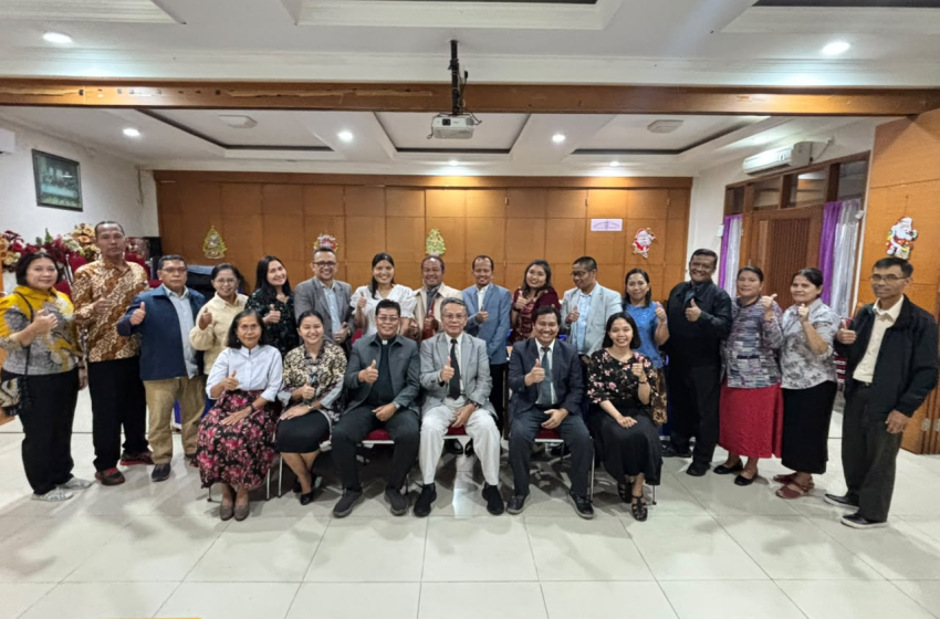  Pembekalan Calon Sintua dan Pendamping HKBP Resort Cipayung Cilangkap, Praeses DKI Tekankan Pelayanan dengan Tenang dan Sepenuh Hati